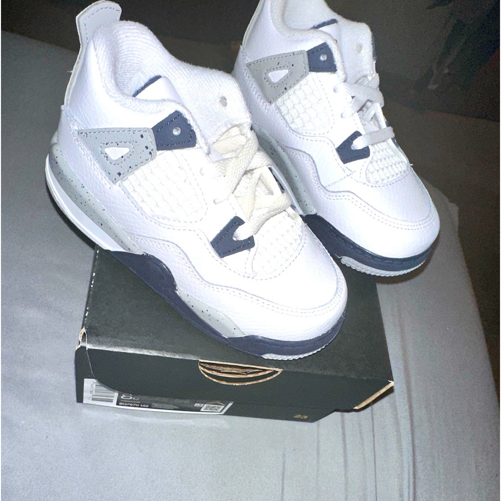 Brand New Jordan 4s size 8 in toddlers